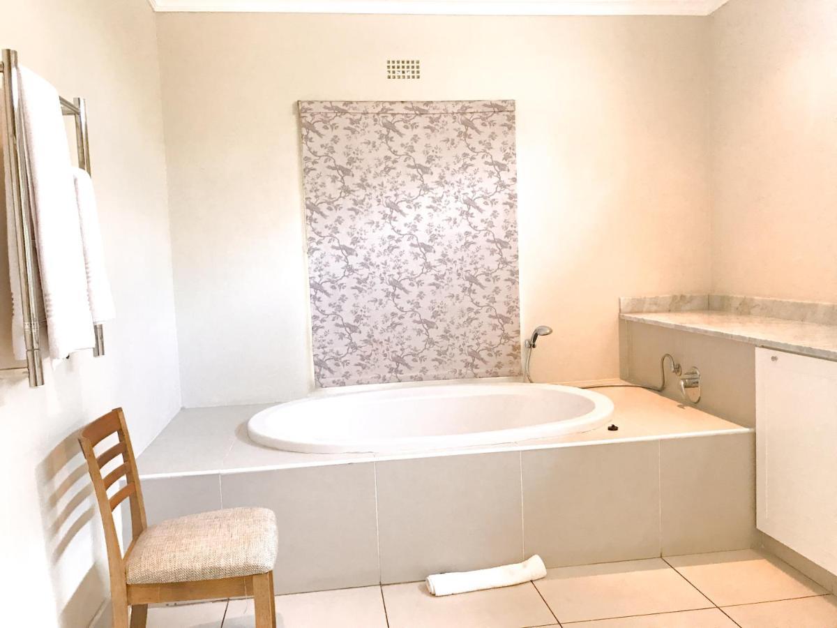 Milner Manor Hotell Grahamstown Exteriör bild